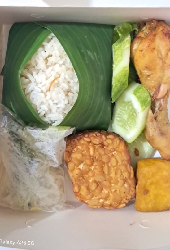 PAKET  AYAM GORENG SIMPLE